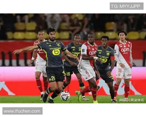 意甲经典对决：尤文图斯大胜曼联引发历史冷门震撼全场