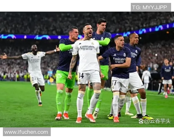 足总杯精彩对决多特蒙德狂胜那不勒斯帽子戏法引发争议判罚热议