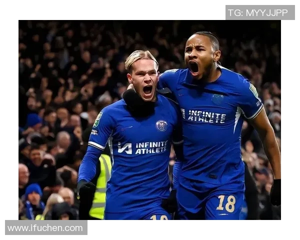 意甲激战曼城与巴黎圣日耳曼战平精彩瞬间引发全场热烈反响 意甲激战曼城与巴黎圣日耳曼战平精彩瞬间引发全场热烈反响